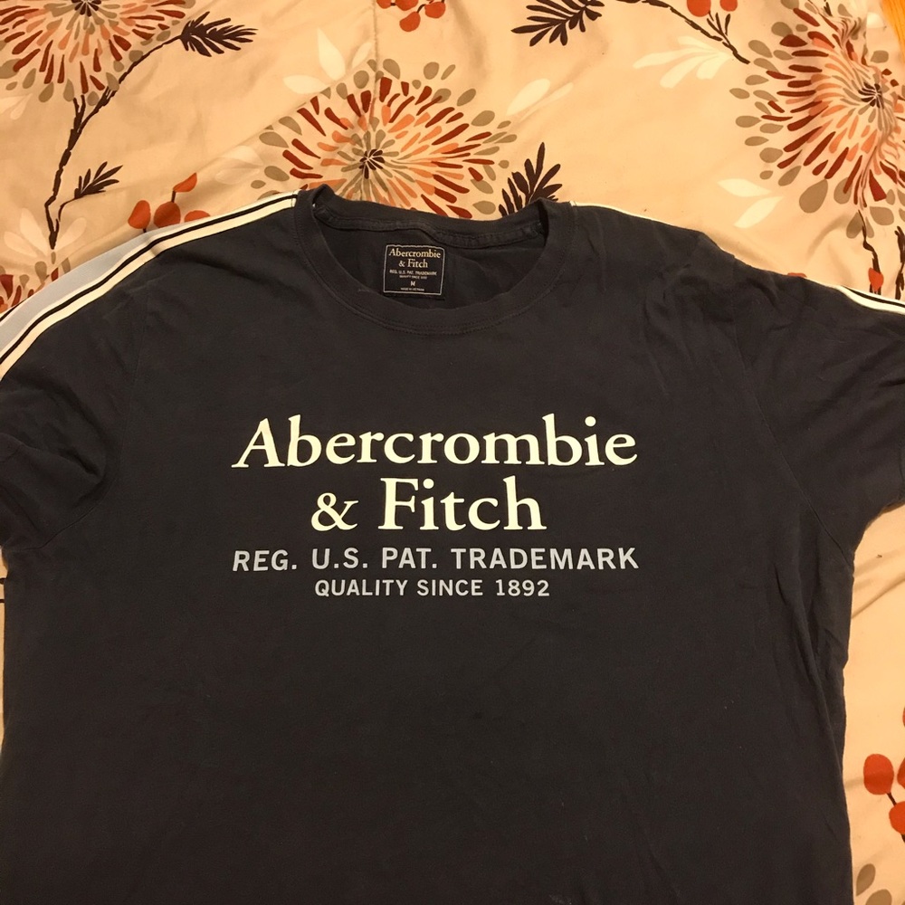 Abercrombie T Shirt